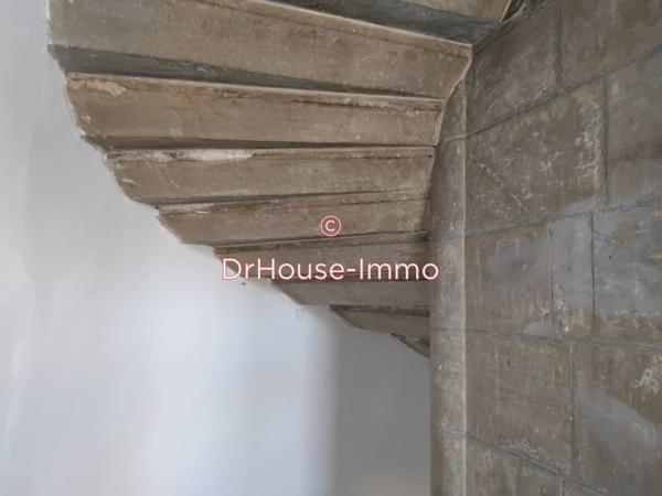 Immeuble à vendre 17 pièces de 420 m²