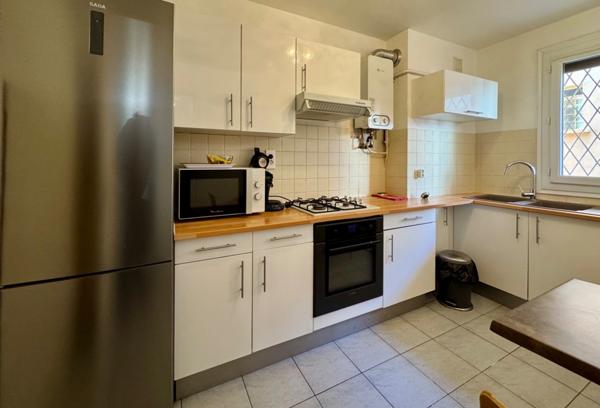 Golfe Juan - A Vendre appartement type 3 pièces 61 m2 - Quartier gare, centre ville & plage