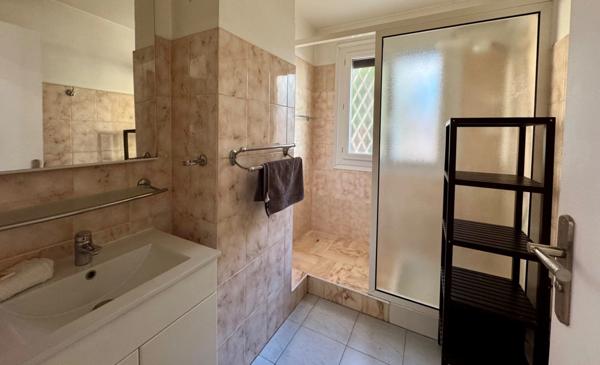 Golfe Juan - A Vendre appartement type 3 pièces 61 m2 - Quartier gare, centre ville & plage