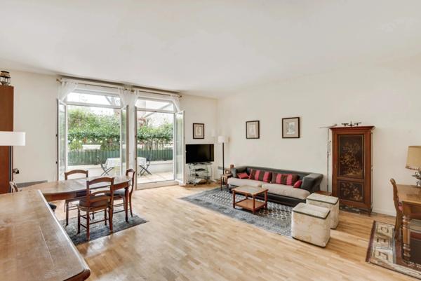 Appartement à vendre 3 pièces avec terrasse PARIS 18EME ARRONDISSEMENT (75)