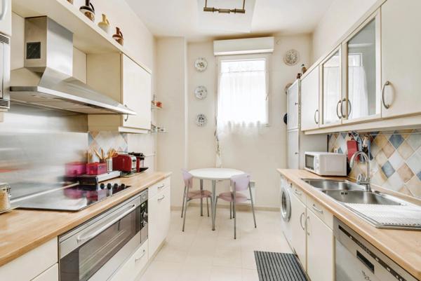 Appartement à vendre 3 pièces avec terrasse PARIS 18EME ARRONDISSEMENT (75)