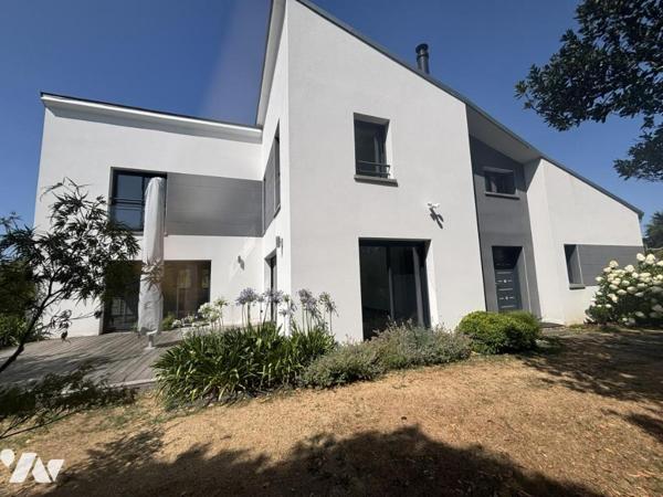 MAISON 5 CHAMBRES 160M²