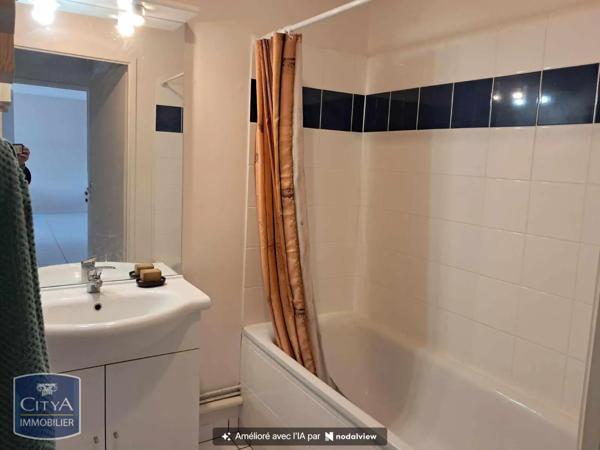 Appartement à louer 2 pièces 45.45m² Dieppe (76200)