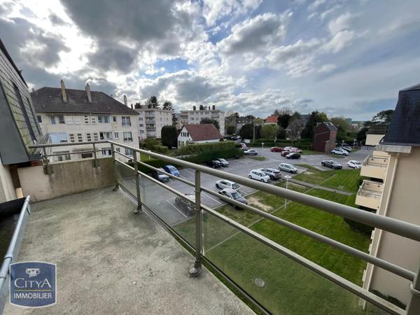 Appartement à louer 2 pièces 45.45m² Dieppe (76200)