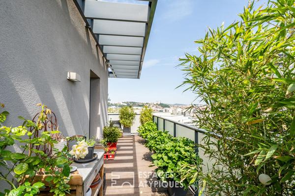 Dernier étage avec terrasse et vue sur Fourvière