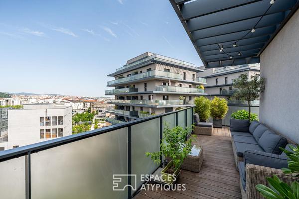 Dernier étage avec terrasse et vue sur Fourvière