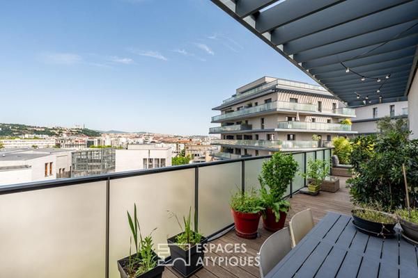 Dernier étage avec terrasse et vue sur Fourvière