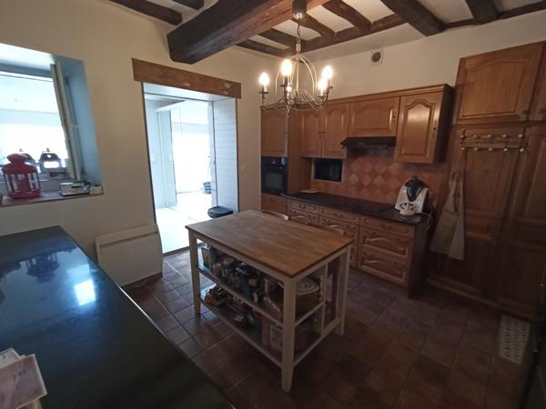 Maison de caractère, 170 m², 1295 m² de terrain 4 chambres