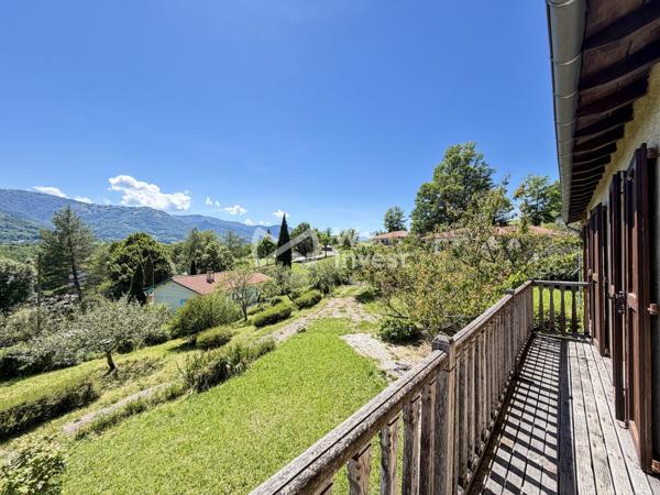 Maison ancienne de caractère – 229 m² – Vue montagnes – 7 chambres