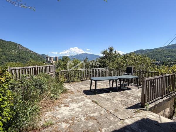 Maison ancienne de caractère – 229 m² – Vue montagnes – 7 chambres
