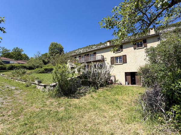 Maison ancienne de caractère – 229 m² – Vue montagnes – 7 chambres