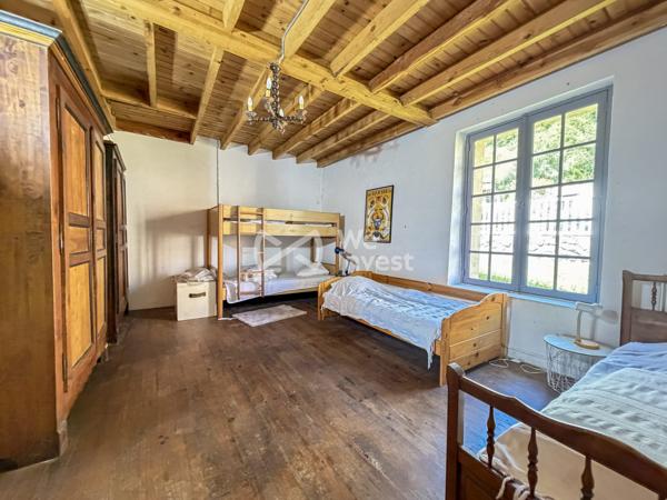 Maison ancienne de caractère – 229 m² – Vue montagnes – 7 chambres