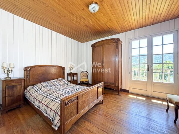 Maison ancienne de caractère – 229 m² – Vue montagnes – 7 chambres