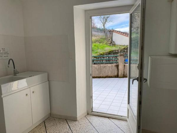 Appartement à louer à Saint-Paul-le-Jeune (07460)