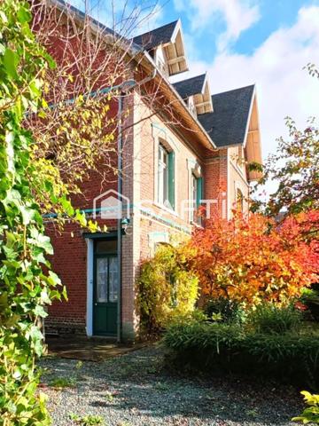 Villa rare et exceptionnelle, 275 m2 face baie