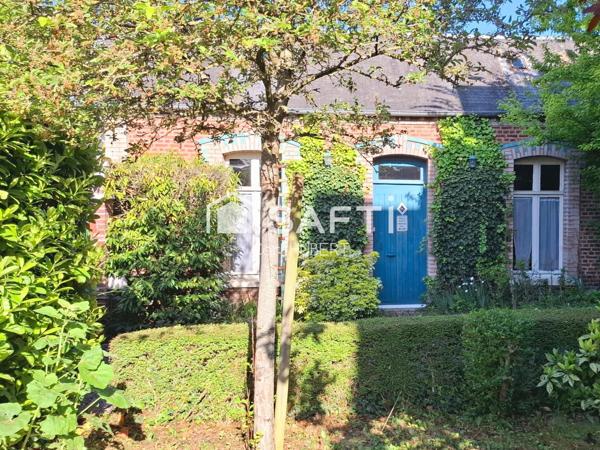 Villa rare et exceptionnelle, 275 m2 face baie