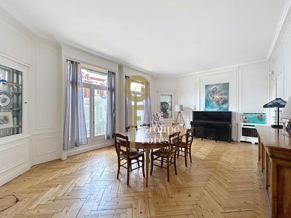 MAISON DE FAMILLE : 7/8 CHAMBRES, JARDIN, GARAGES