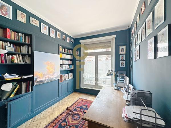 MAISON DE FAMILLE : 7/8 CHAMBRES, JARDIN, GARAGES