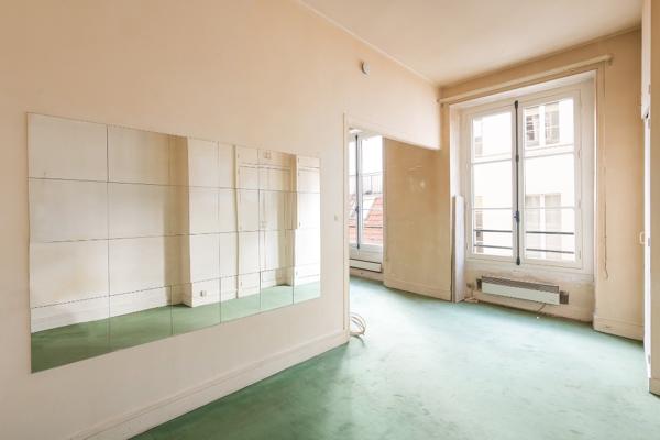 Paris 7ème: VANEAU/ SEVRES-BABYLONE