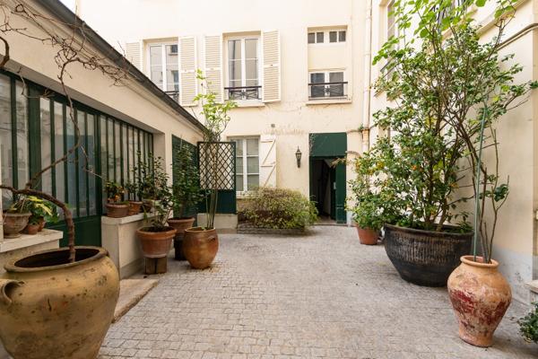 Paris 7ème: VANEAU/ SEVRES-BABYLONE