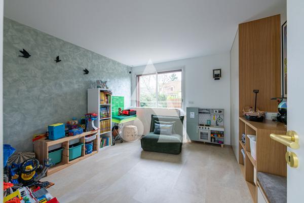 Maison 7 pièces 216 m2