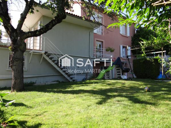 Maison familiale proche du centre