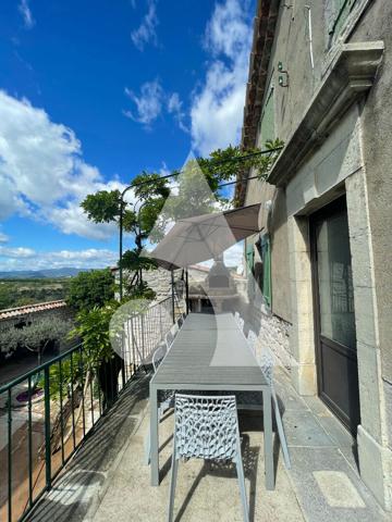 Maison 1570 m2