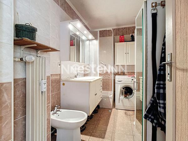 VILLEFRANCHE SUR SAONE OUEST - T2 avec cave et garage fermé - proche centre-ville