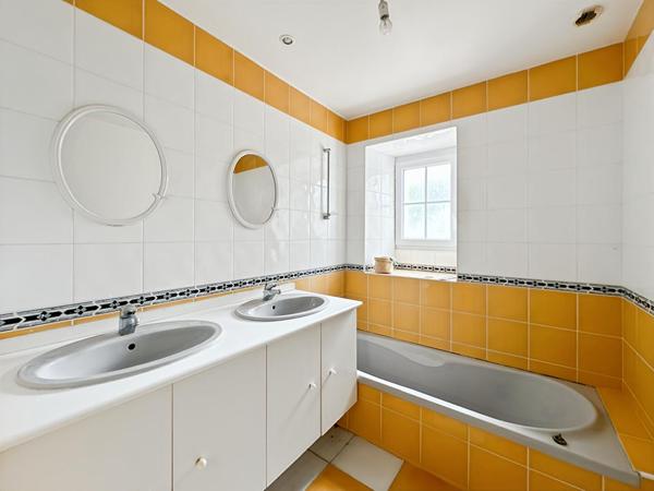 Maison de pays avec dépendances - Le Perrier