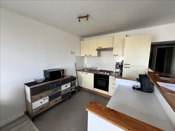 Appartement à louer 651 € CC BREST 2 p 49 m² DPE D
