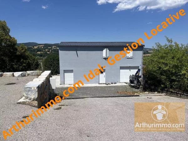 Location                                                      Maison
                        
                     4 pièces                      91 m2                     à Saint-Germain-du-Teil