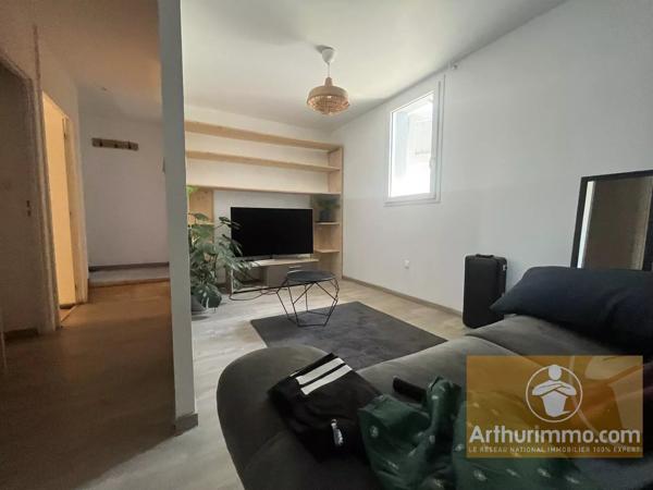 Location                                                      Maison
                        
                     4 pièces                      91 m2                     à Saint-Germain-du-Teil