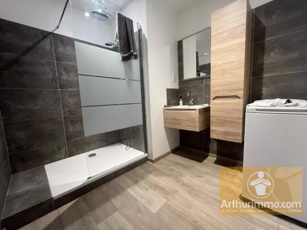 Location                                                      Maison
                        
                     4 pièces                      91 m2                     à Saint-Germain-du-Teil