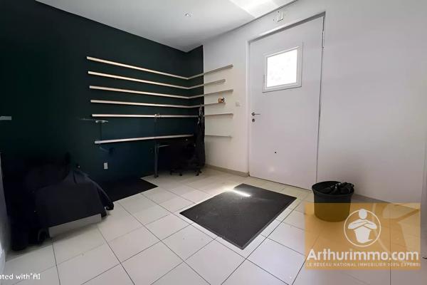 Location                                                      Maison
                        
                     4 pièces                      91 m2                     à Saint-Germain-du-Teil
