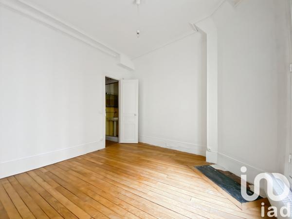 Appartement 2 pièces de 45 m² à Paris (75011)