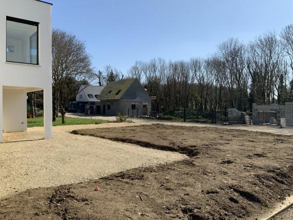 Un terrain constructible à proximité des plages du Cabellou