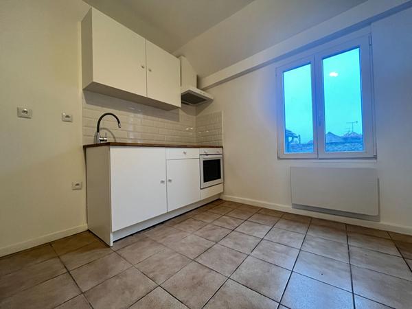 Appartement 2 pièces au coeur du centre ville de DOURDAN!