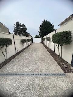 PAVILLON INDIVIDUEL DE PLAIN PIED 2 CHAMBRES AU REZ DE CHAUSSEE.