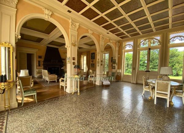 Superbe Château du début du XIXème à 3h30 de PARIS