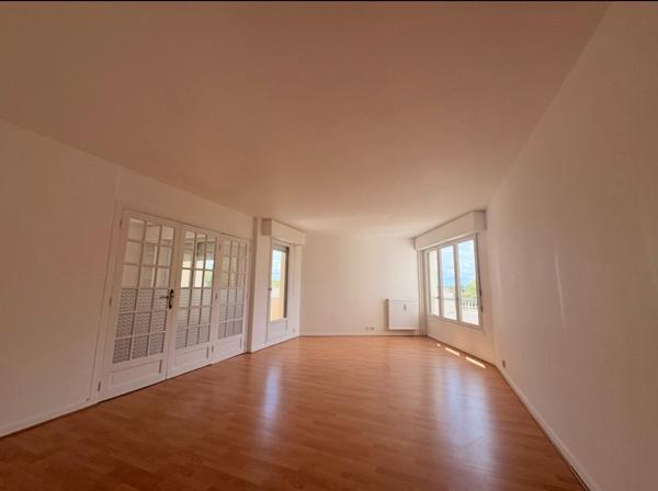 Appartement Cergy 3 pièce(s) 68.15 m2