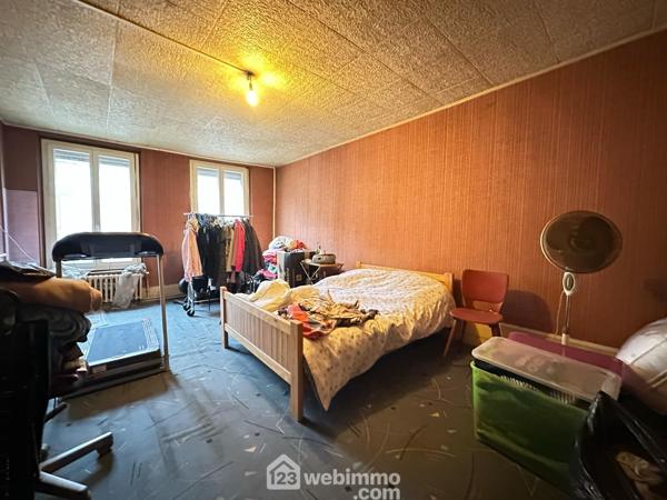 Maison 305 m² à Crécy-sur-Serre 02270