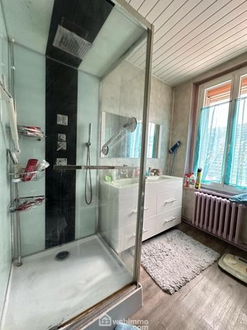 Maison 305 m² à Crécy-sur-Serre 02270