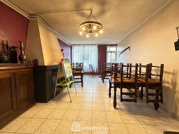 Maison 305 m² à Crécy-sur-Serre 02270