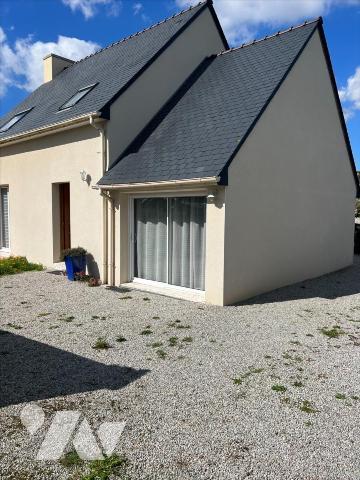 Maison d'habitation de 2013 , vue mer comprenant au rez-de-chaussée : entrée, salon/séjour, cui...