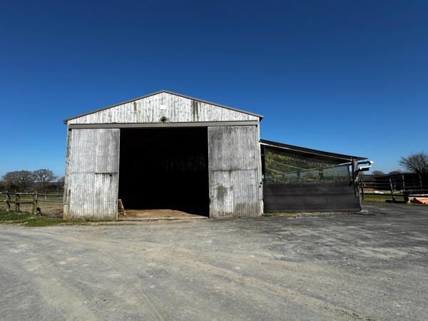 propriété 26Ha + maison + bâtiments agricoles + piste