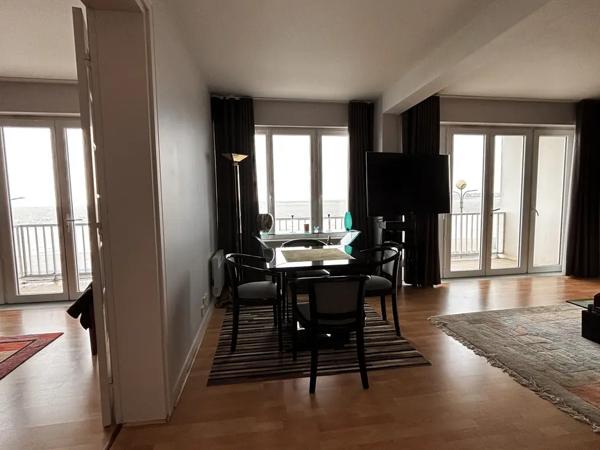 T5 vue mer 3 suites stationnement.