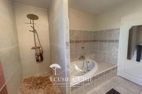 Villa rénovée avec piscine et grand studio indépendant