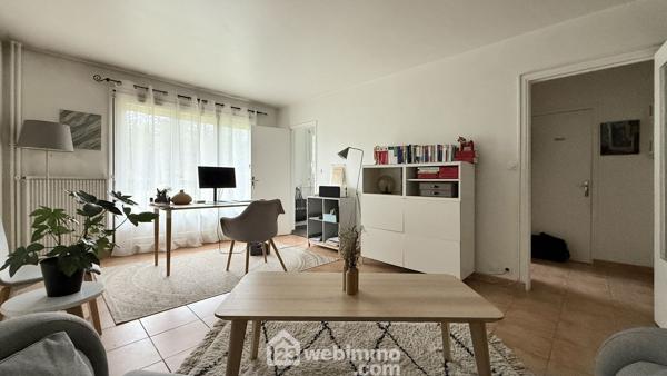 Bureaux 43 m² à Sucy-en-Brie 94370