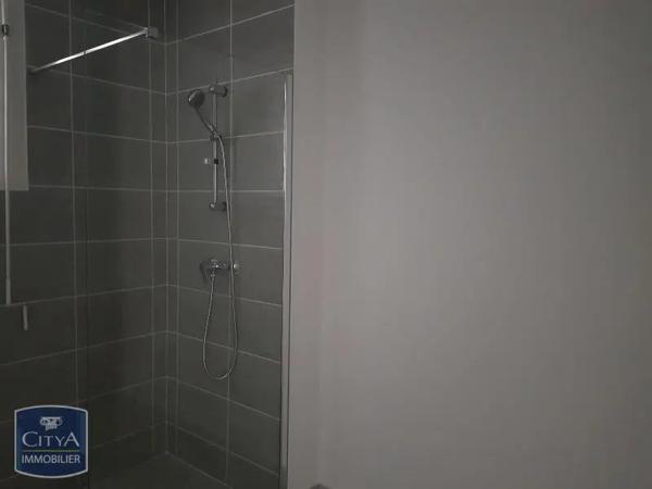 Appartement à louer 2 pièces 44m² Saint-Denis (97417)