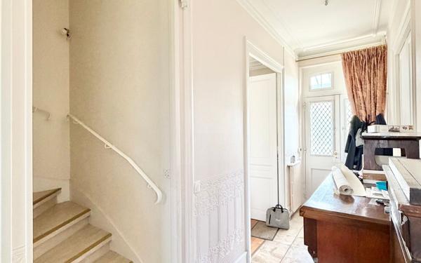 Maison à vendre    7 pièces • 190,05 m2 Chartres